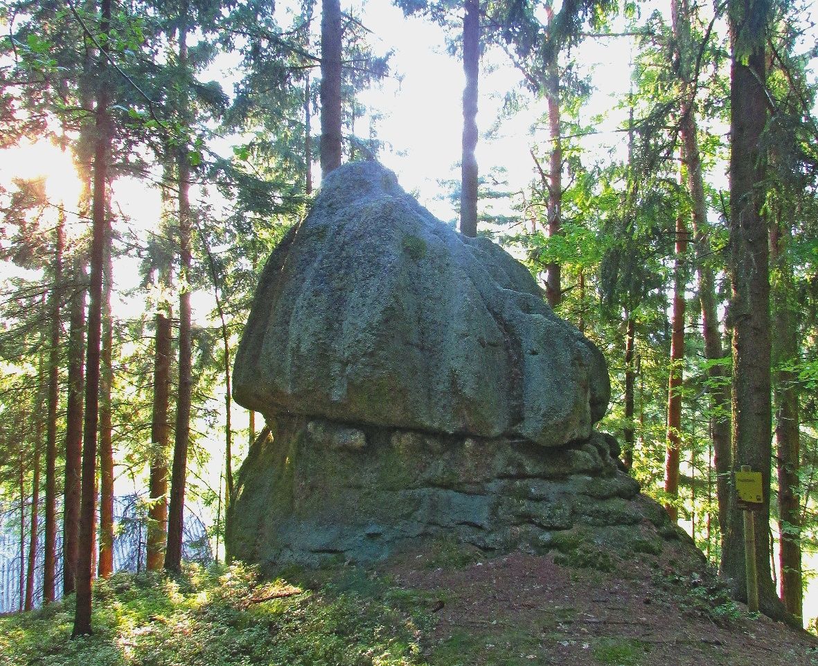 Hut kő