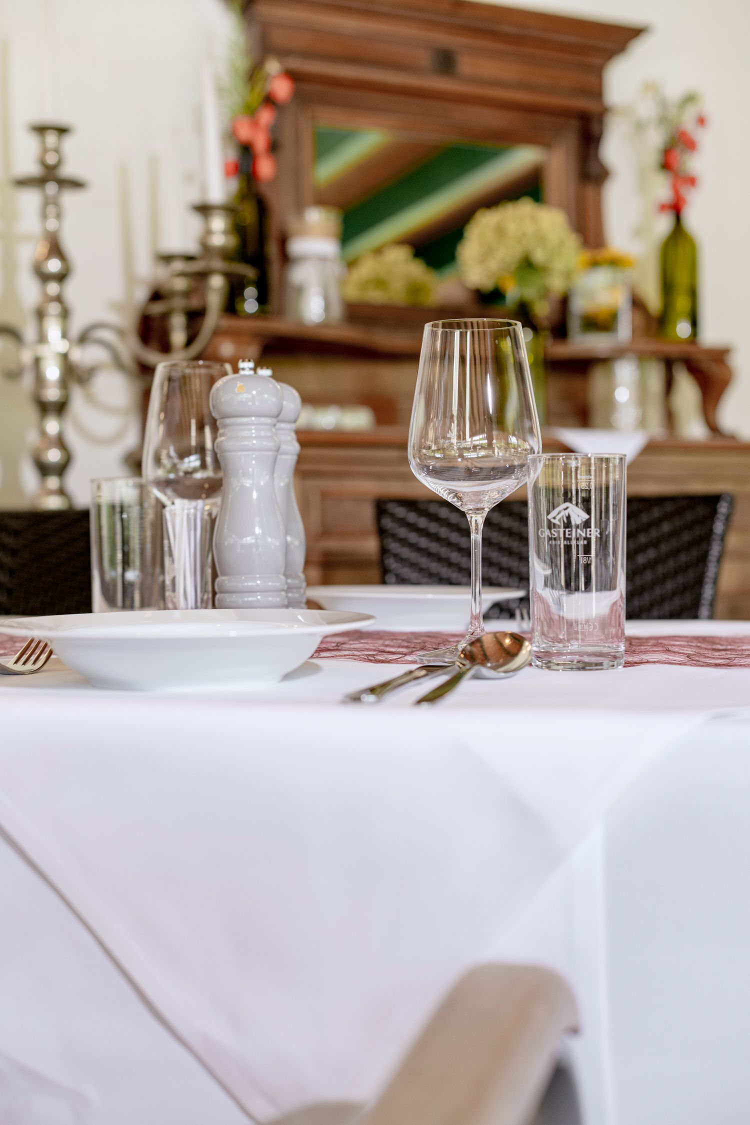 Gasthof Hoffmann, terített asztal 