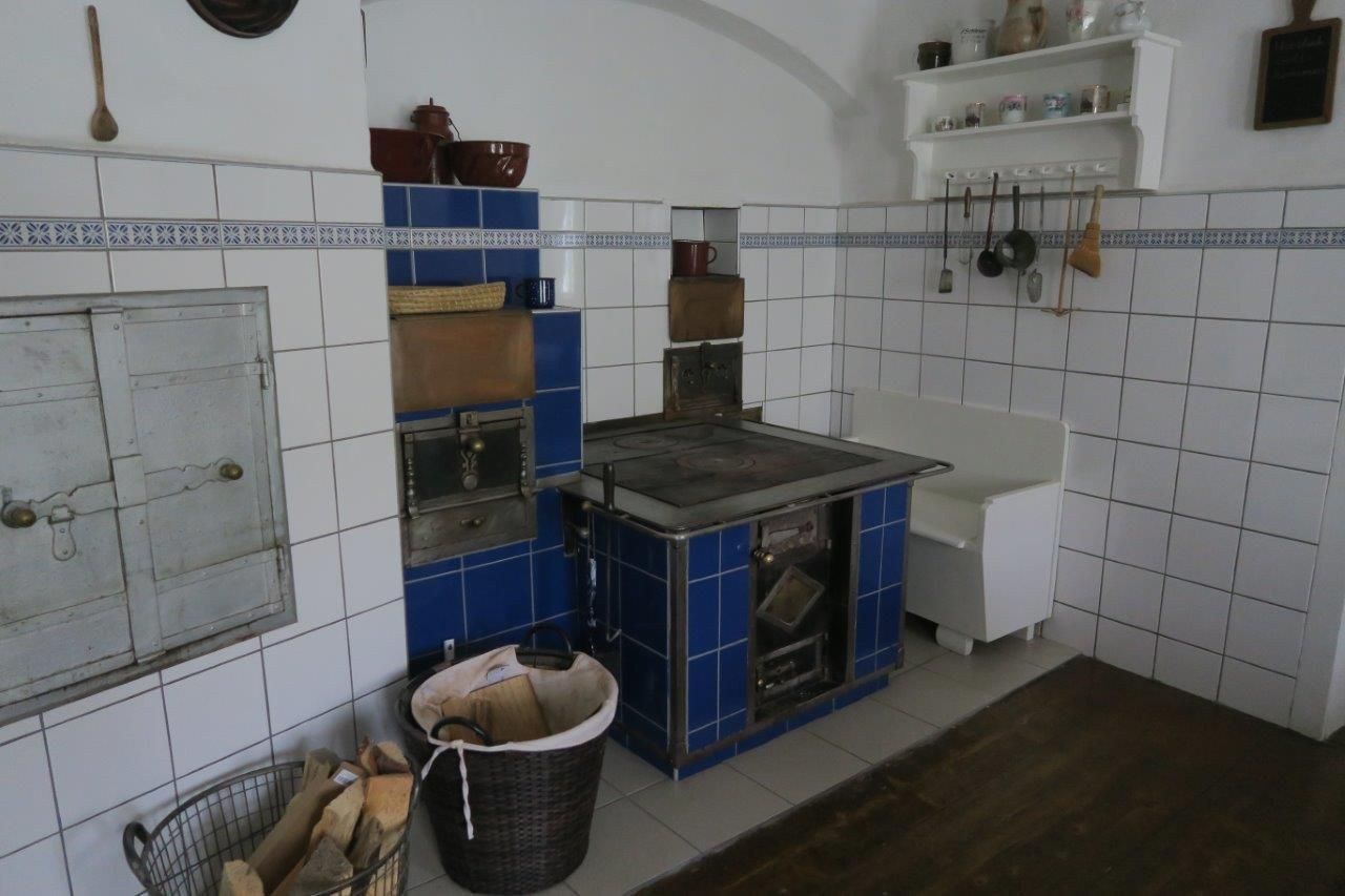 Nyaralóház Dörrmühle- Konyha fatüzelésű kályhával