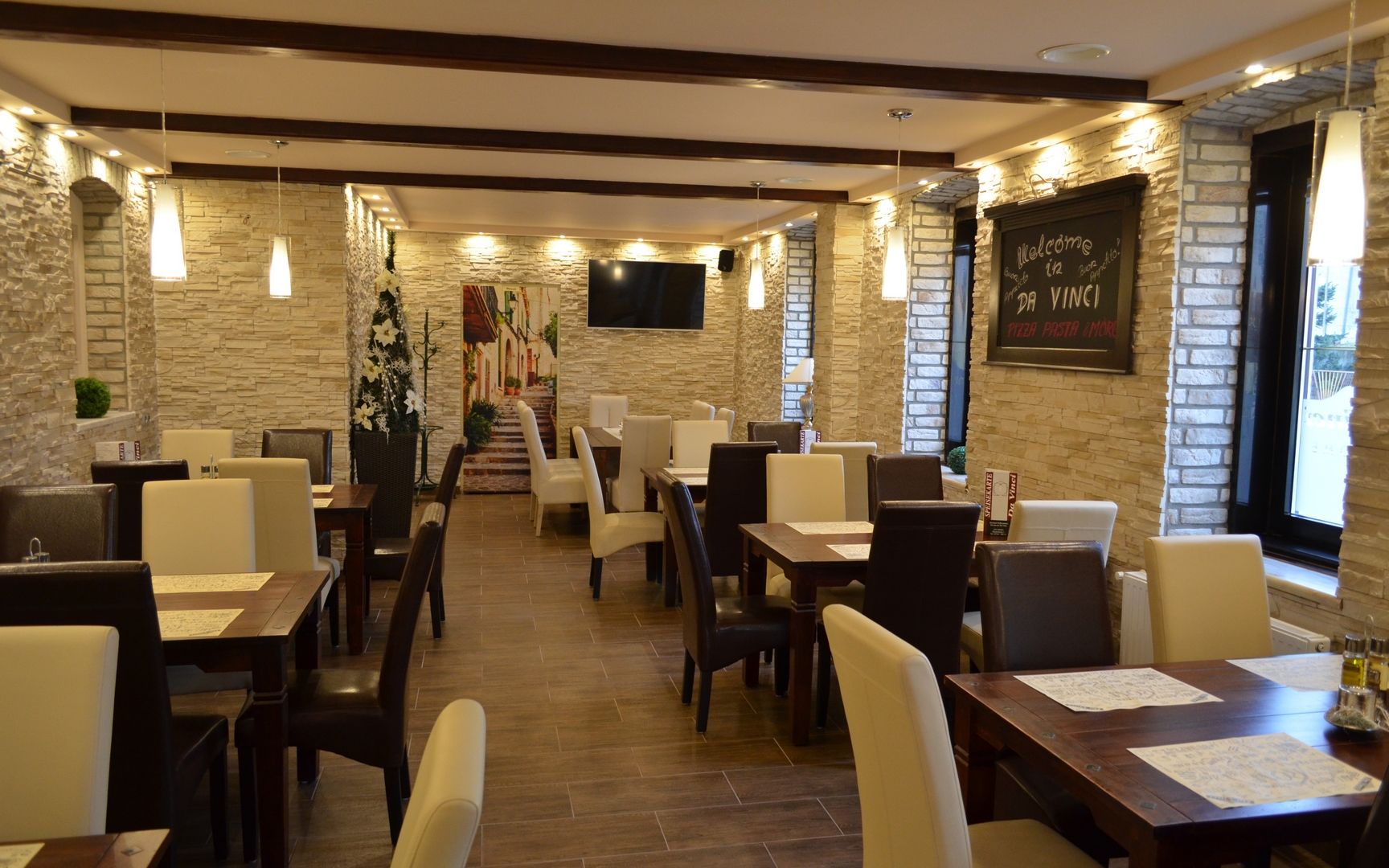 Pizzeria Da Vinci - A pizzéria étterme