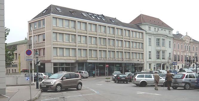 Klosterneuburg önkormányzata és a Babenbergerhalle 