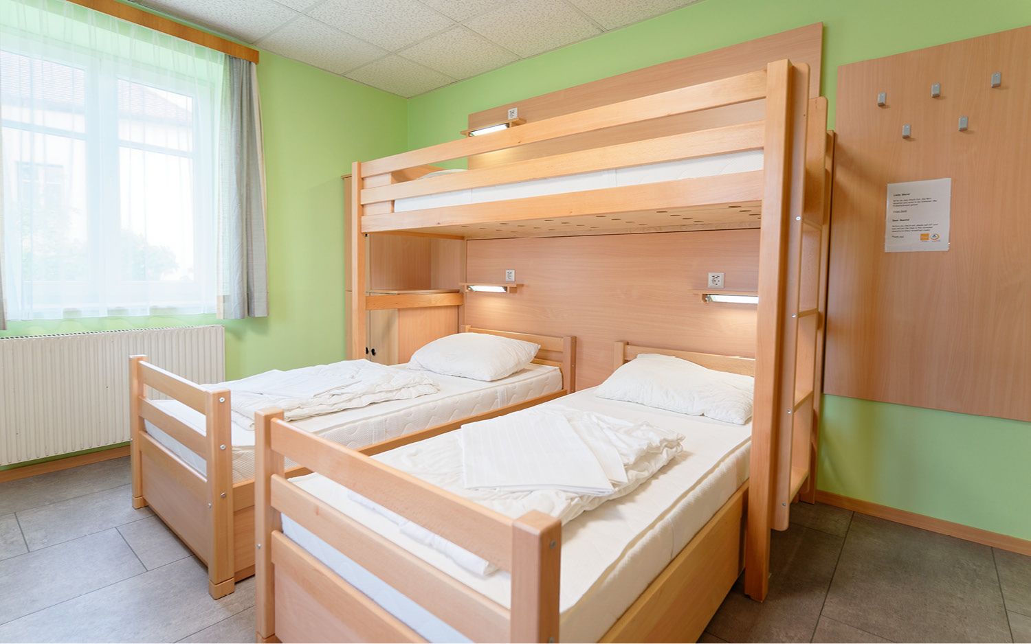 Szobapéldák Krems Youth Hostel