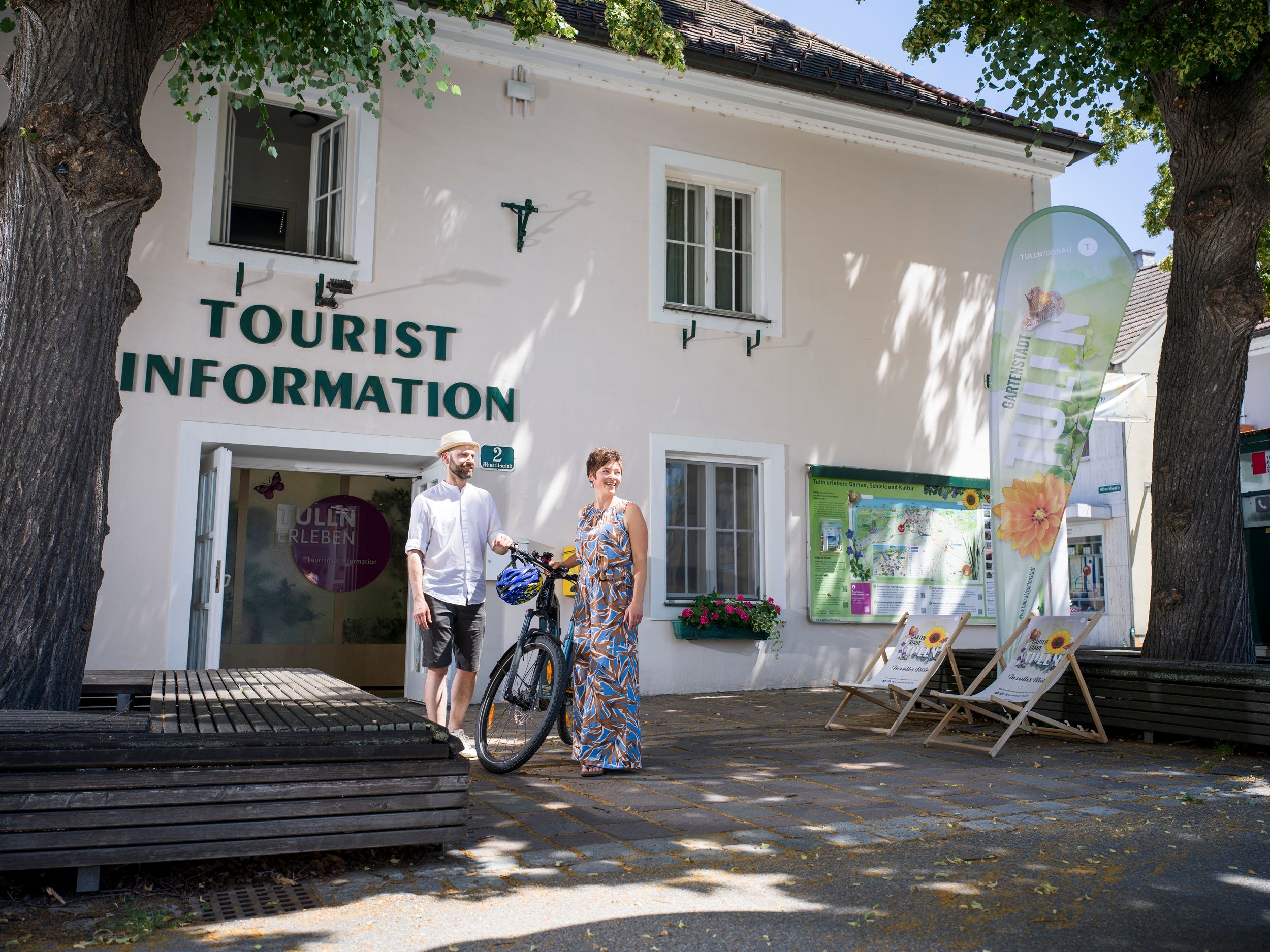 Pár elektromos kerékpárral – Tulln turisztikai információk 