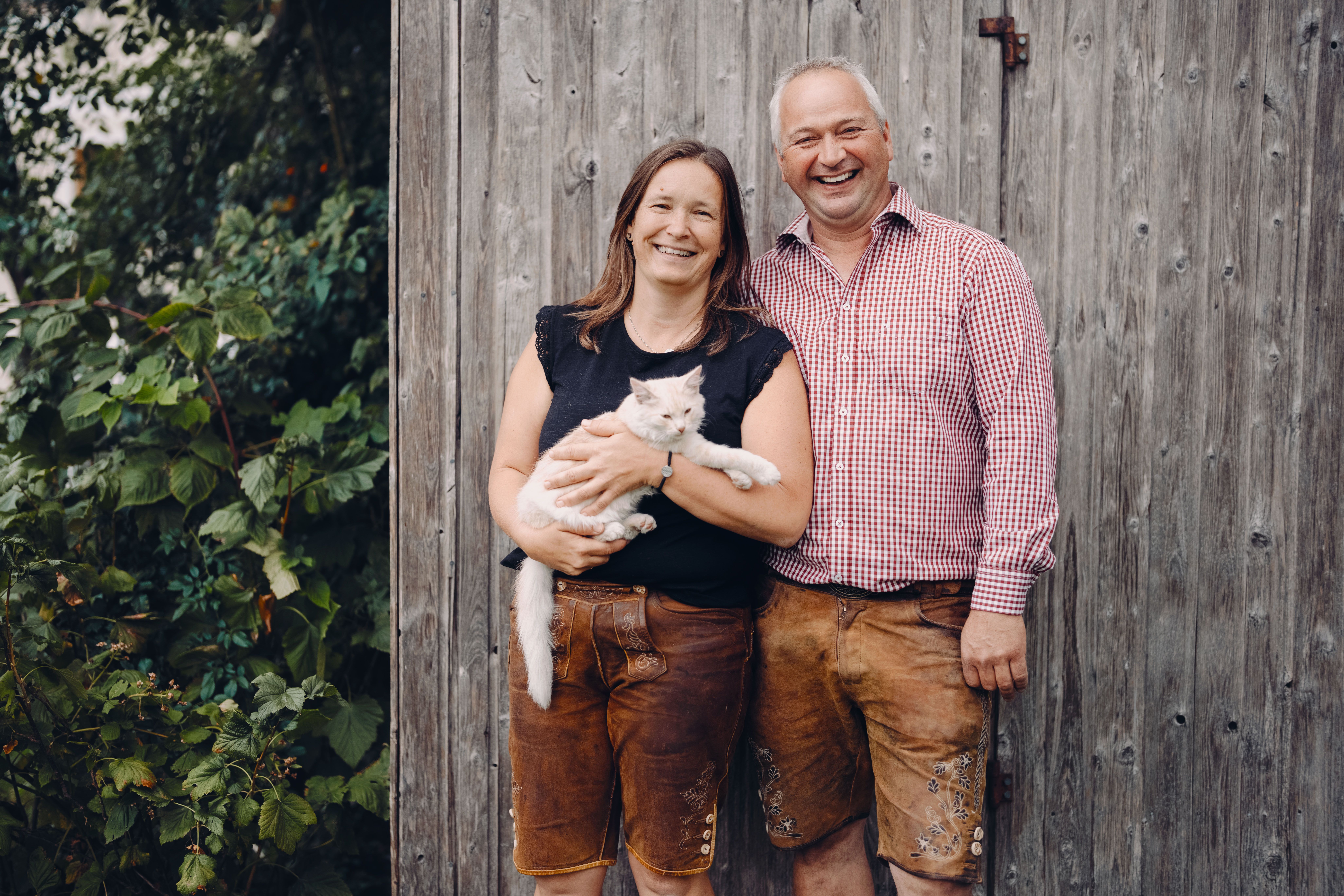 Gyümölcsleveket, ill. mustot is forgalmazó vendéglő Hörlesberg-hegyen