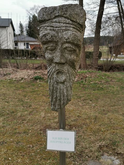 Kleinpertholz főtere