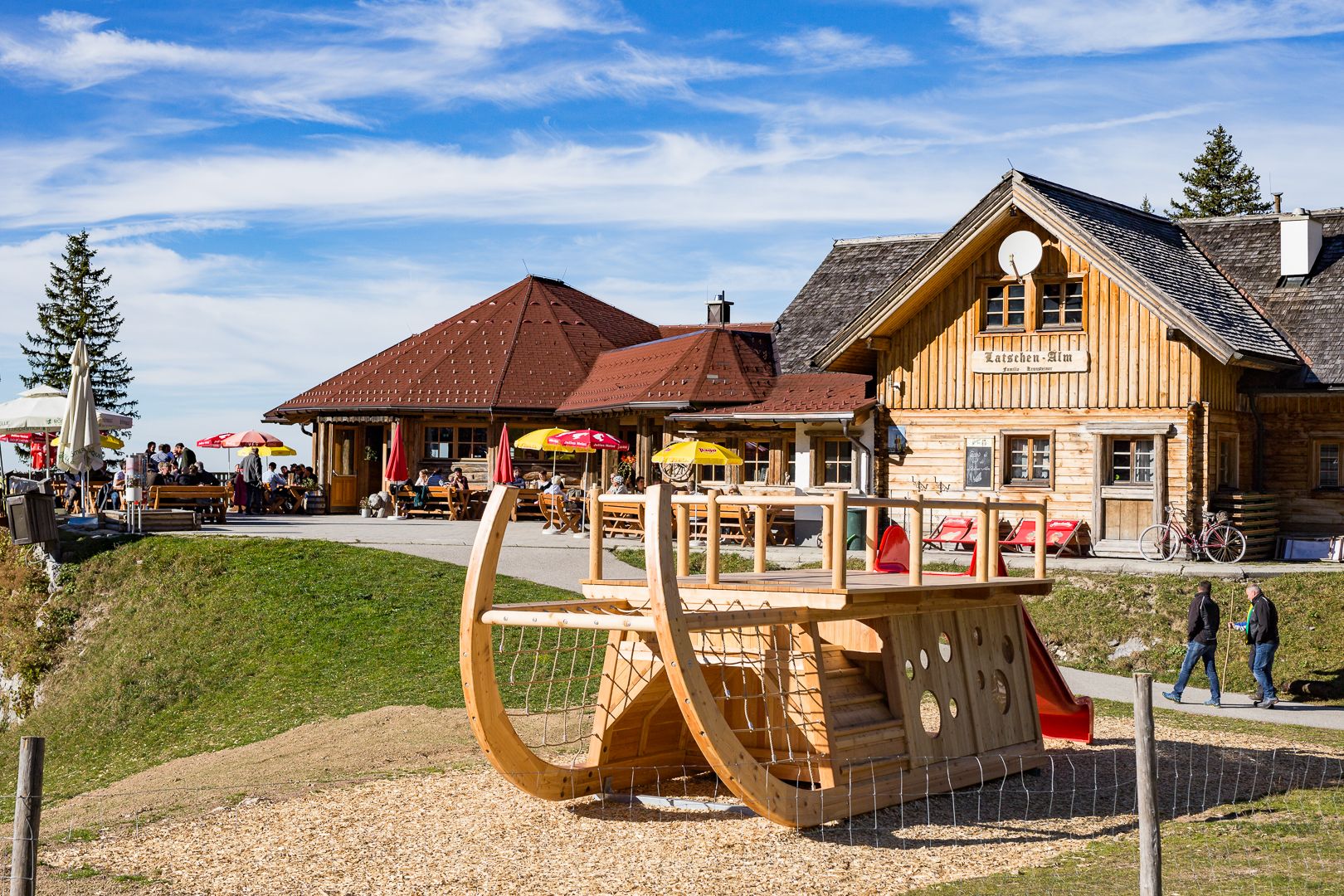 Latschen-Alm nyáron