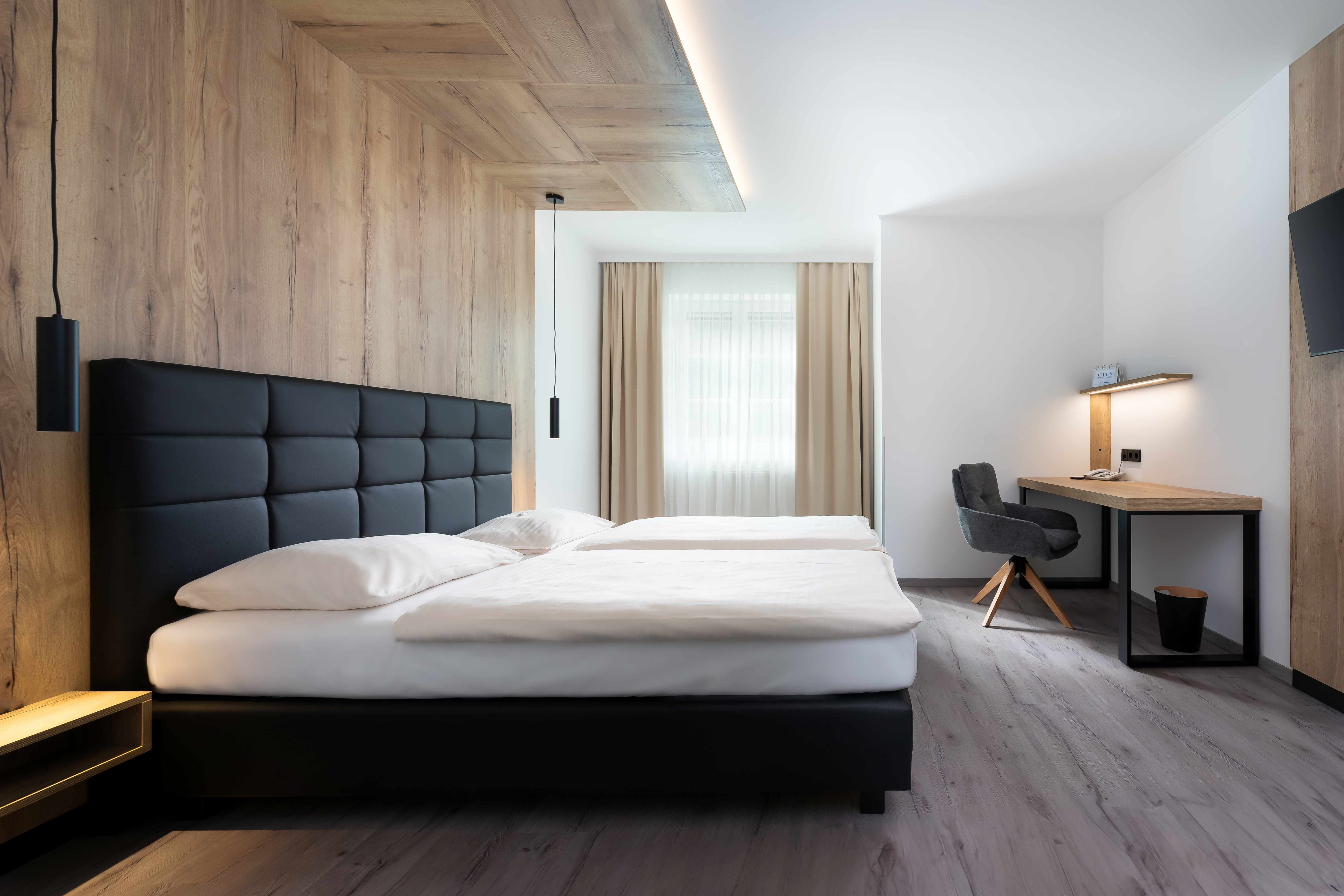 City Hotel-2