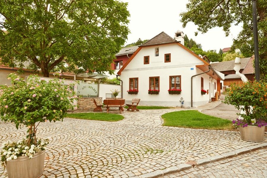 Artstetten pillér tér