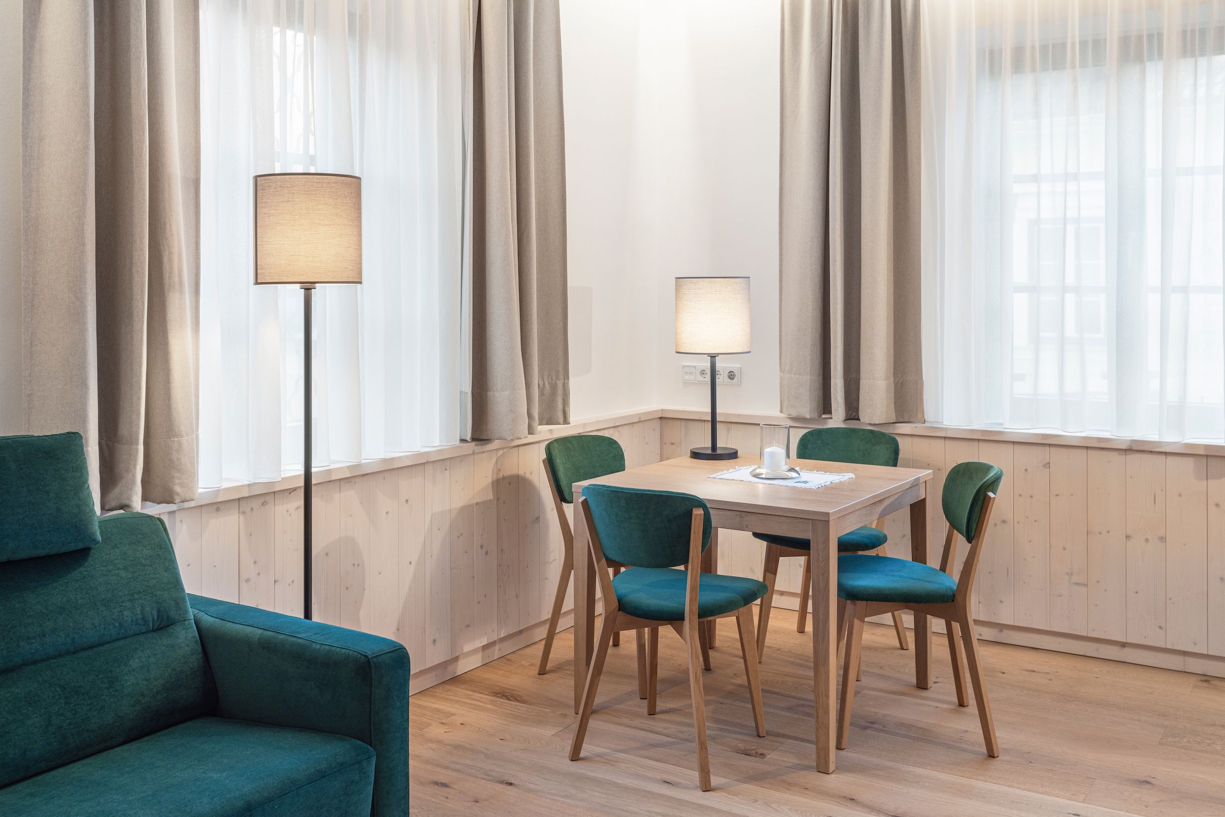 Szobák és apartmanok "Gasthof zum Goldenen Hirschen"