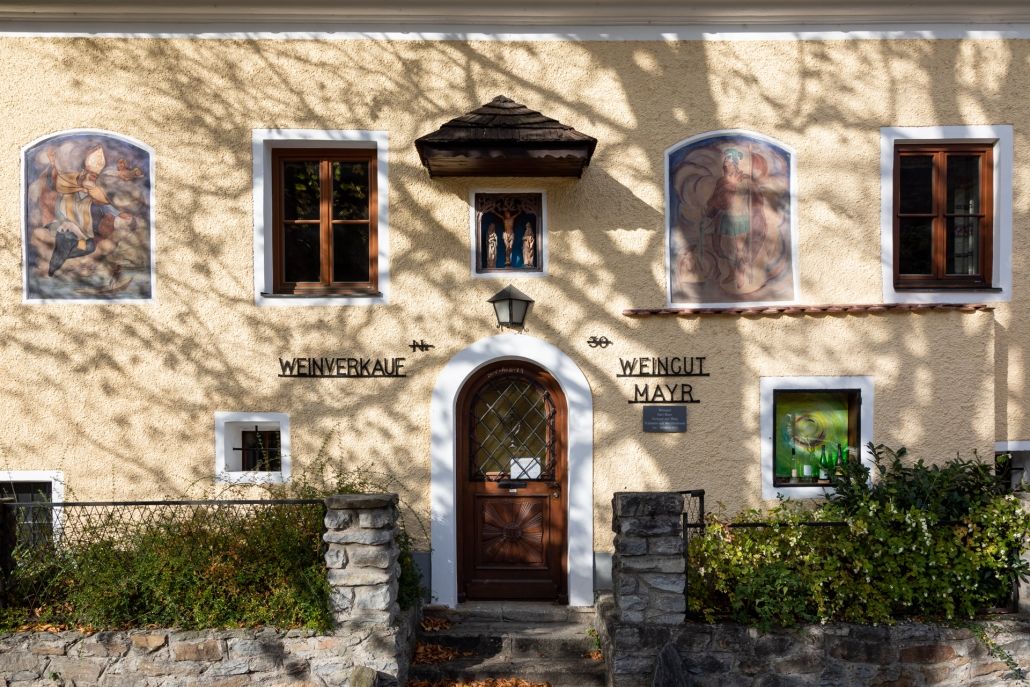 Mayr borászat homlokzata
