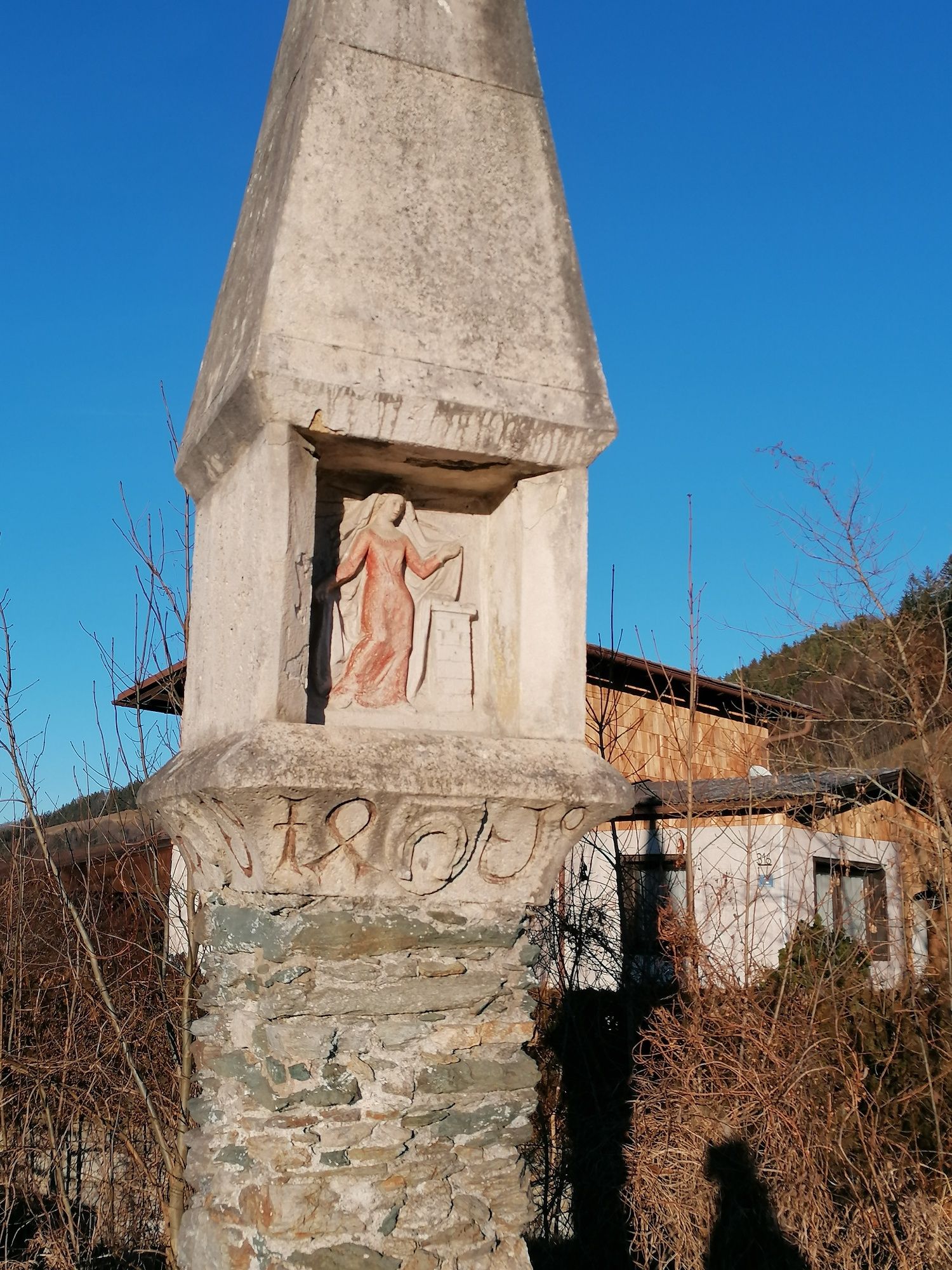 Kő dombormű Madonna