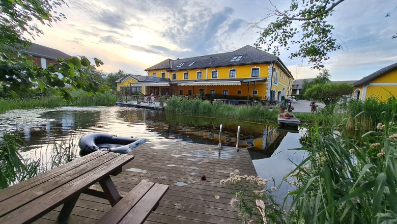 Perbersdorfer wine tavern and hotel, © Perbersdorfer Heuriger und Hotel