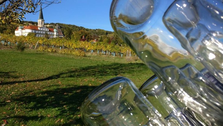 thom_bottles_church, &copy; Fotocredit: Thom Kunz