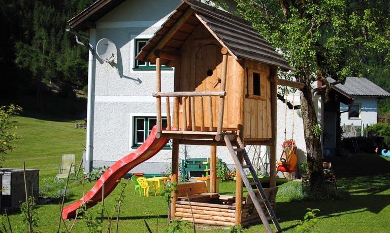 Nyaraló Eva Deufl - Játszótorony homokozóval
