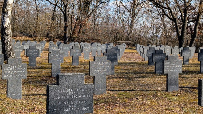 Military cemetery, &copy; Retzer Land / Daniel W&ouml;hrer