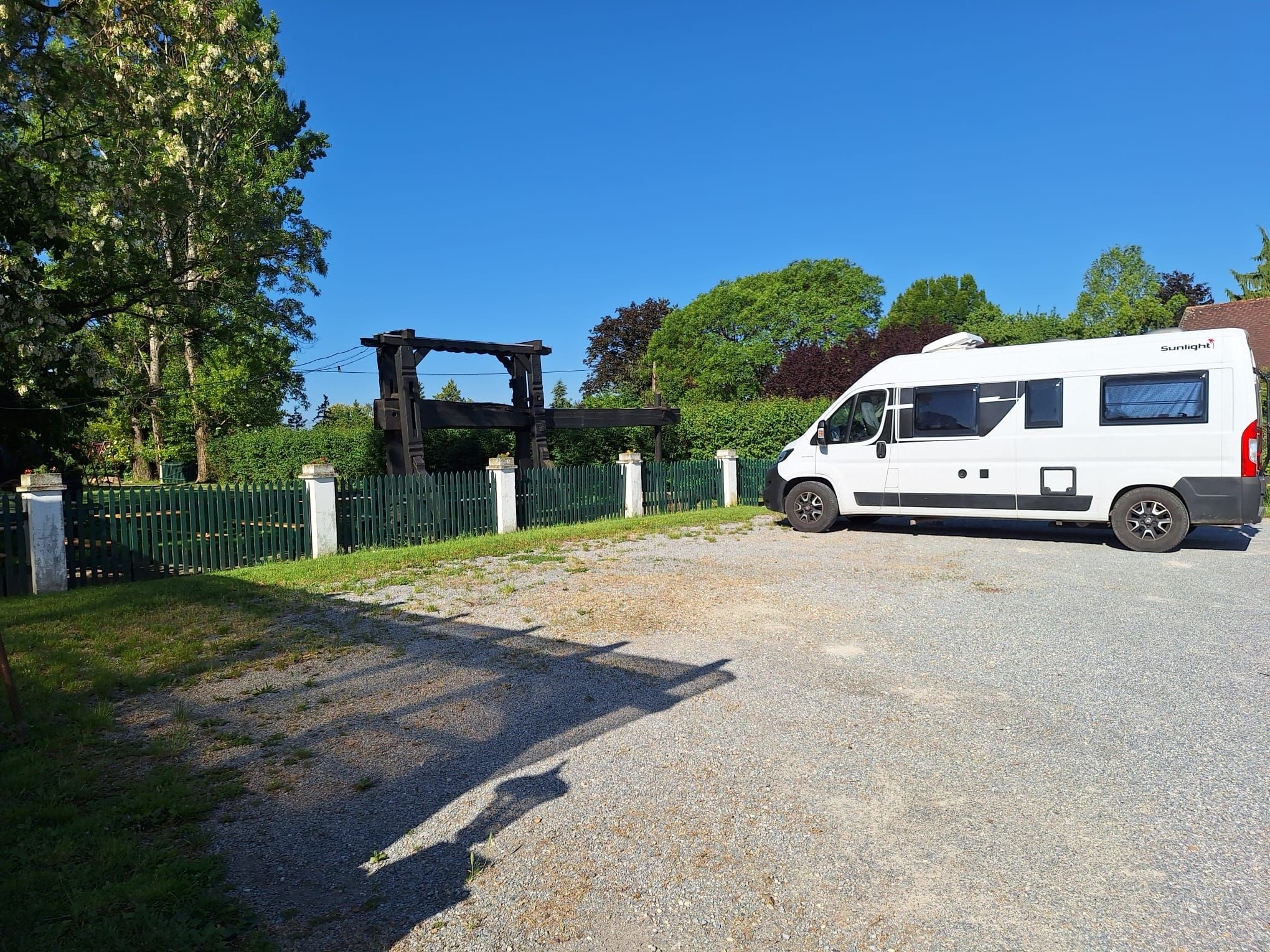 Lakóautós parkoló 