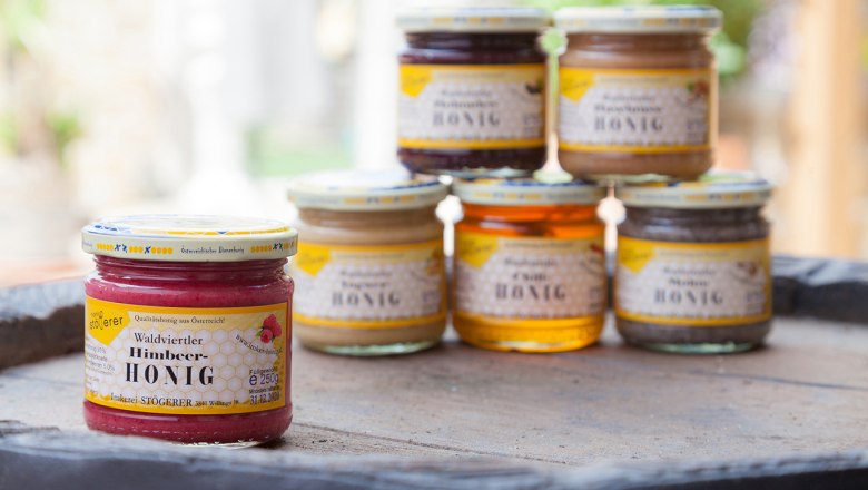Honey varieties, &copy; Imkerei St&ouml;gerer, Fotograf Gerhard Kapeller