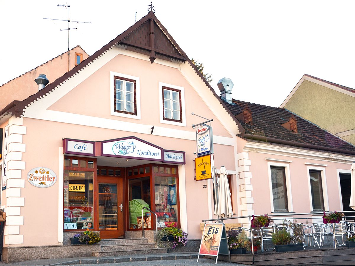 Pékség-cukrászda Wagner