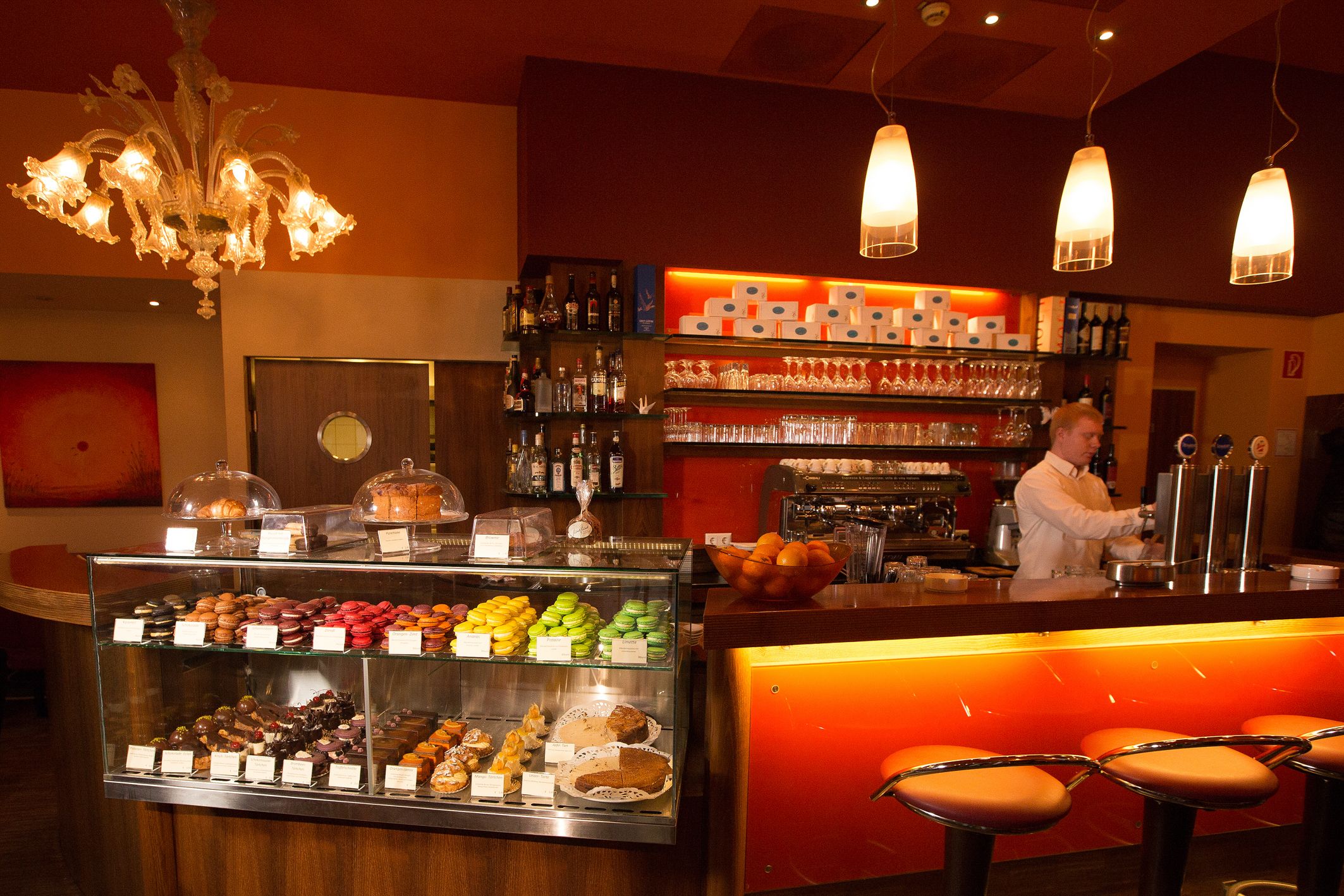 Cafe Helmut &amp; Helmut