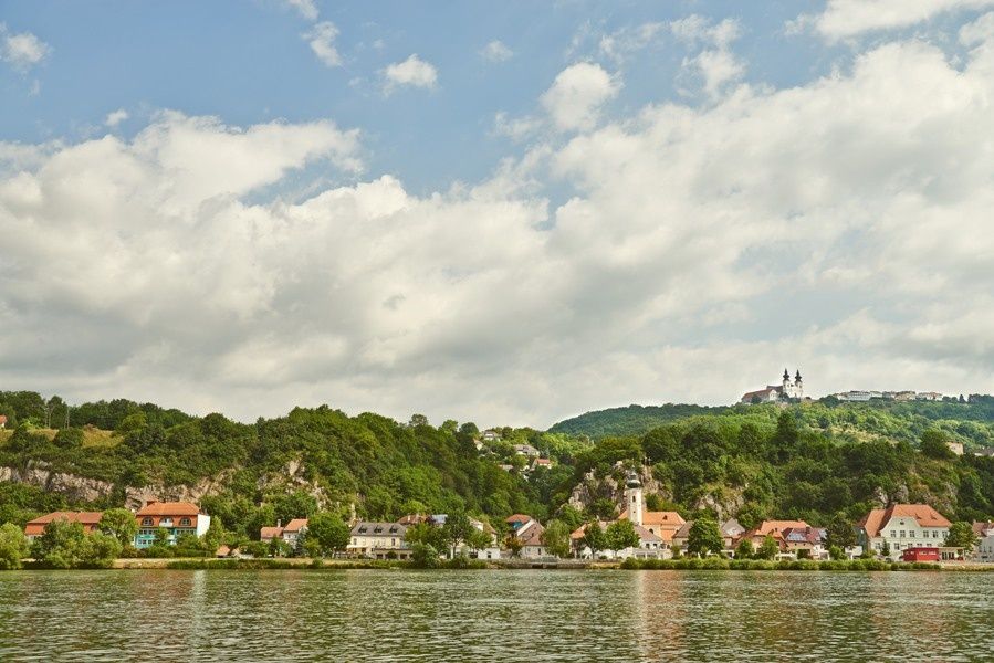 Kilátás Marbach an der Donau felé - Maria Taferl a háttérben