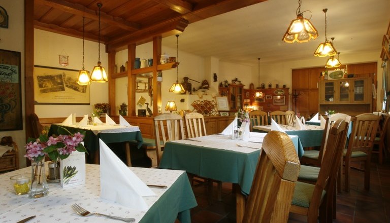 Bonka - The inn in the Vienna Woods, &copy; Bonka