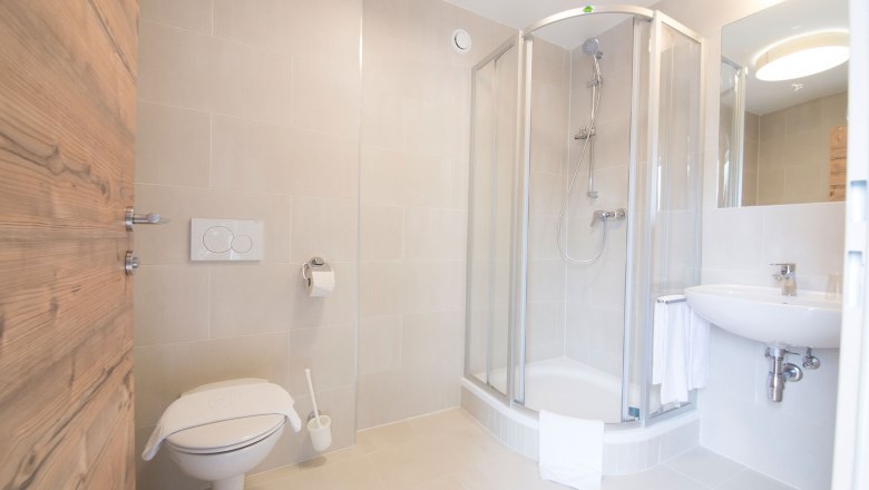 View into the bathroom, © Miguel Dieterich