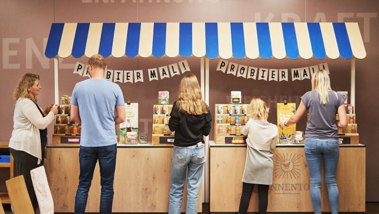 Taste herbs and spices, &copy; &copy; Waldviertel Tourismus, Gerhard Wasserbauer