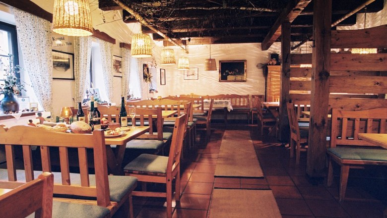 Wine tavern Rebstockgrill Höfinger, © Weingut Höfinger