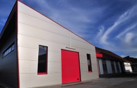 Modern vinification, &copy; Harald Seymann