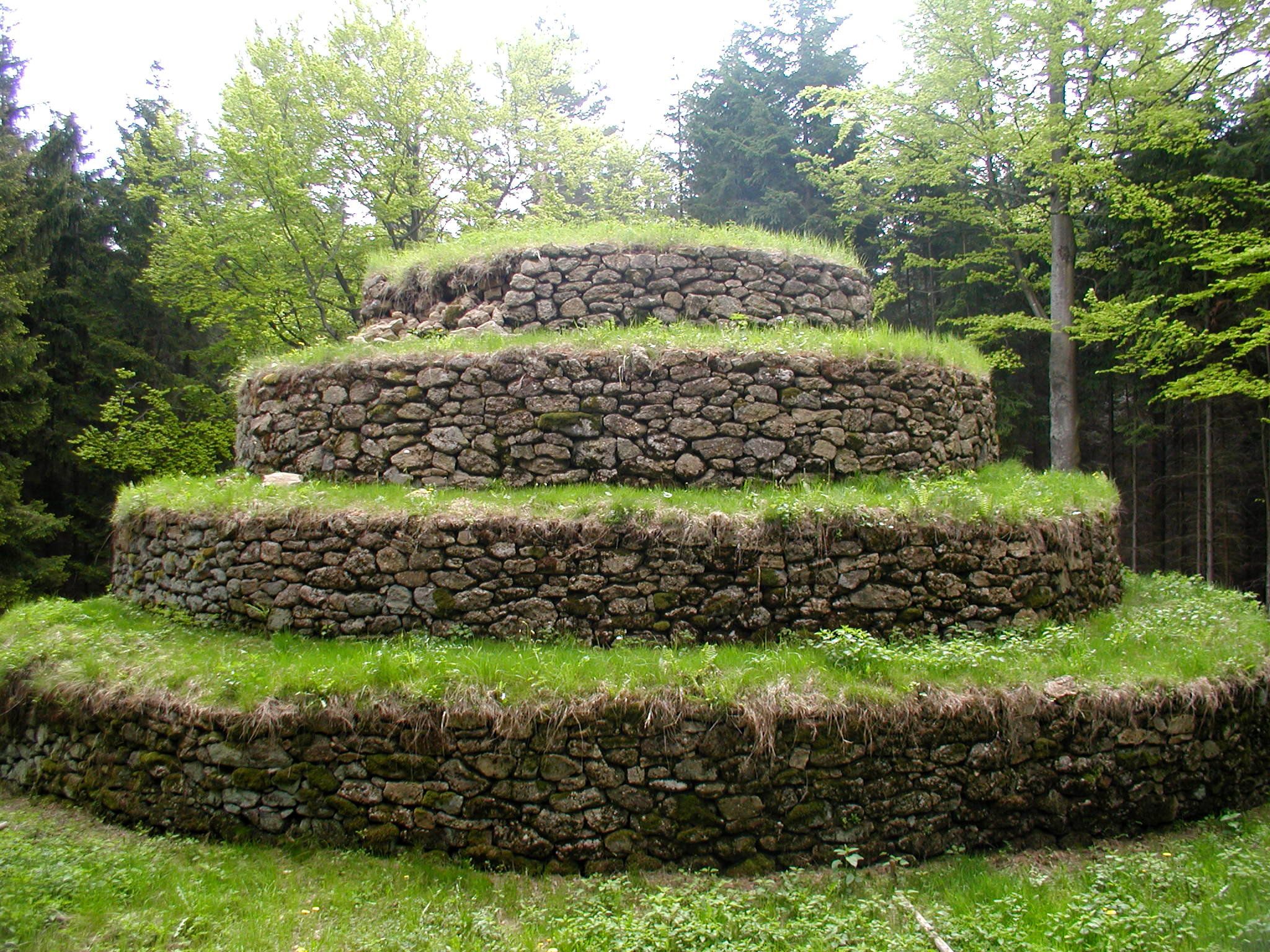 kőpiramis_8