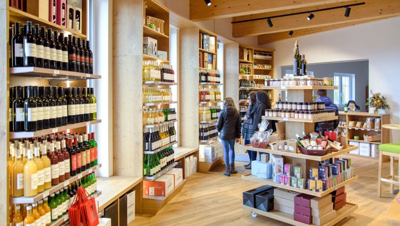 Store Obsthof & Weingut Altenriederer, &copy; Egon Fischer