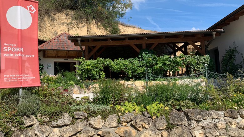 Cycling and hiking rest, &copy; Familie Sporr