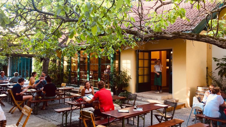Inner courtyard, &copy; Weingut Schaflerhof