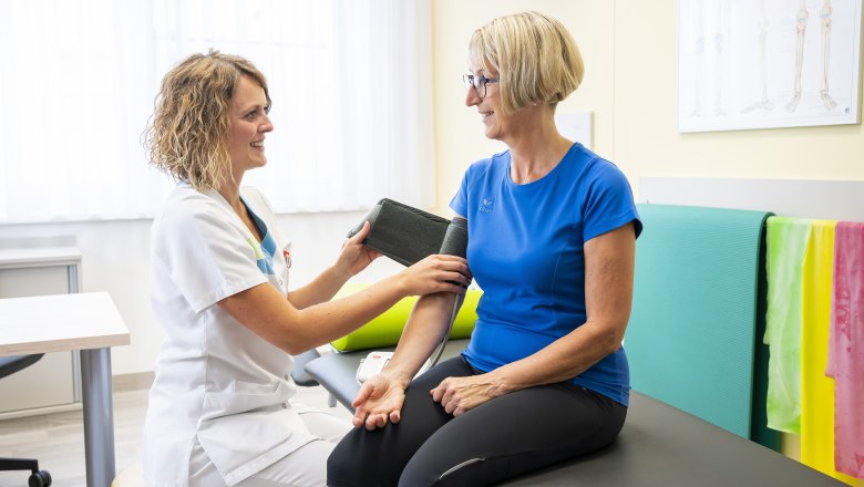 Support and care, &copy; Robert Herbst