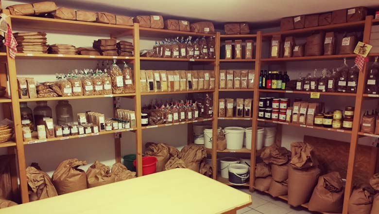 Farm store Biohof Schmidt, &copy; Fam. Schmidt