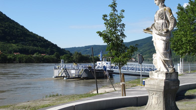 Danube banks in Spitz, &copy; Donau N&Ouml; Tourismus JMZ