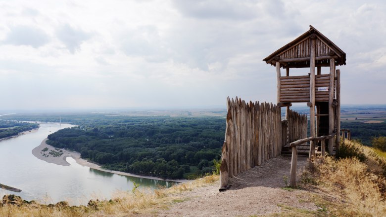 Celtic Wall listening station, VIA.CARNUNTUM., &copy; Donau Nieder&ouml;sterreich, Steve Haider
