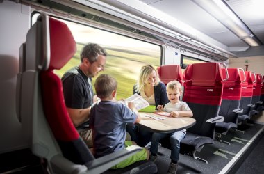 Vonattal Alsó-Ausztriába, © Weinviertel Tourismus / Robert Herbst