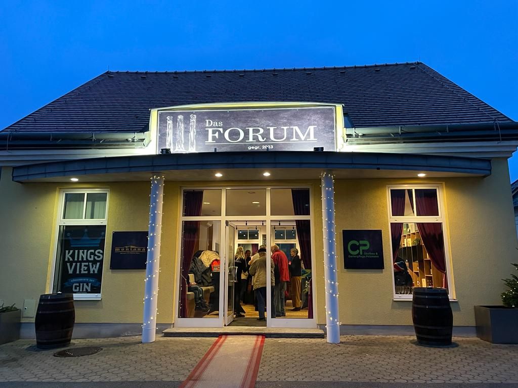 A Forum Berg épületének külső nézete