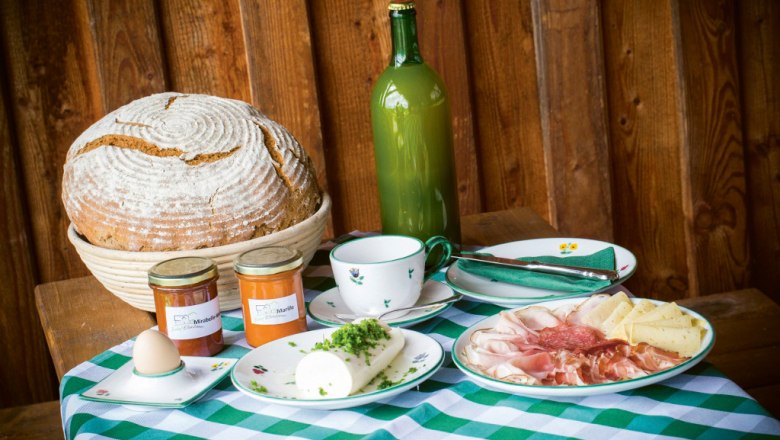 Farm products, &copy; Theo Kust