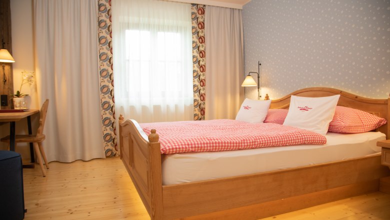 Perbersdorfer wine tavern & hotel, © Perbersdorfer Heuriger & Hotel