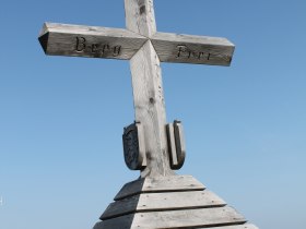 Gipfelkreuz am Hochwechsel, © Tourismusverband Oststeiermark - Geschäftsstelle Region Joglland - Waldheimat