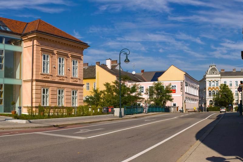 Hotel Artner , Rainer főherceg híd