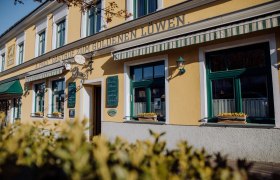 Exterior view of Zum goldenen L&ouml;wen, &copy; Familie Frey/Zum goldenen L&ouml;wen