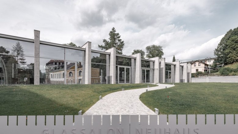 Glass salon entrance area, &copy; Glassalon Eingangsbereich