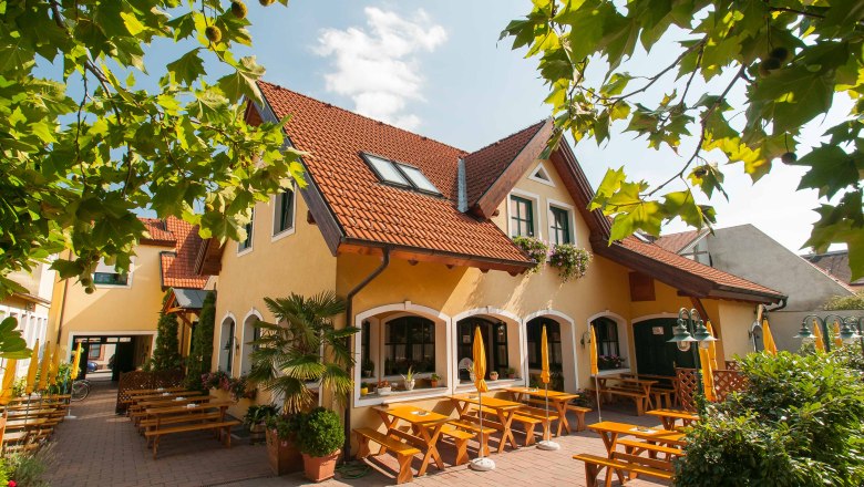 Mold maker, &copy; Baumgartner J.