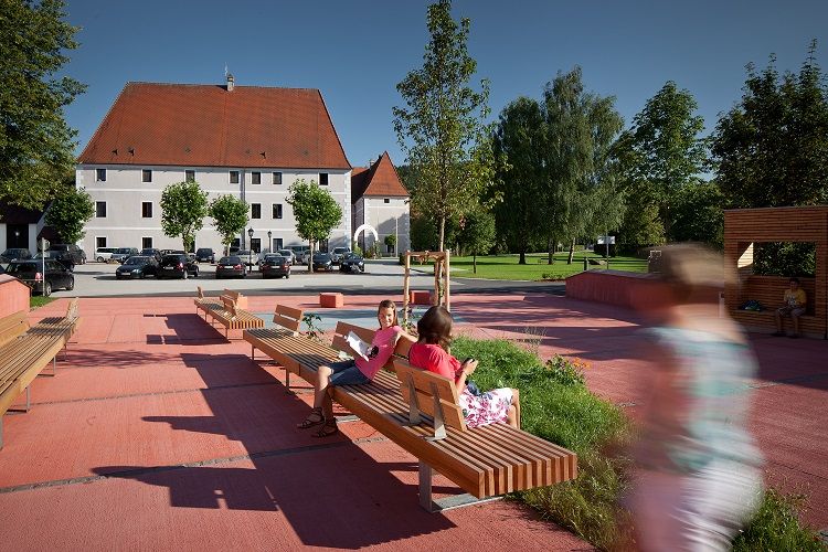 Zeillern piactér "Vörös tér"