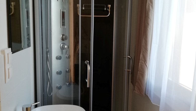 Apartment-bathroom, © Familie Weibels