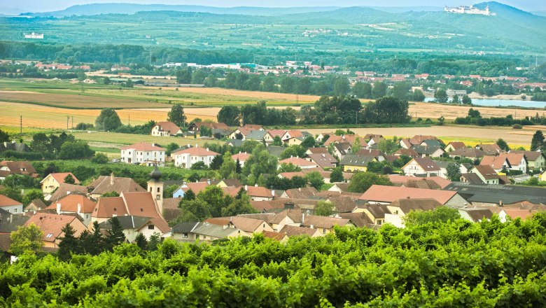 View of Gedersdorf, &copy; Weinstrasse Kremstal, Rita Newman