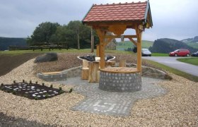 Neustadtl/Danube cider fountain, &copy; Landjugend Neustadtl